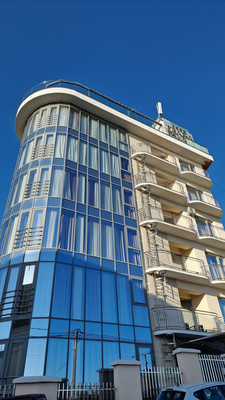 Купить  отель