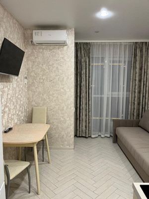 Купить --комнатную квартиру