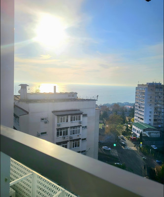 Купить --комнатную квартиру