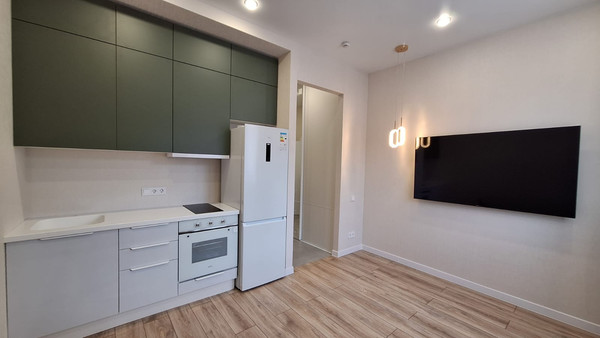 Купить --комнатную квартиру