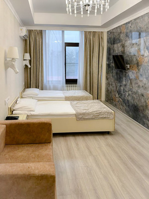 Купить --комнатную квартиру