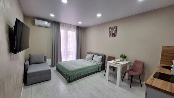 Купить --комнатную квартиру