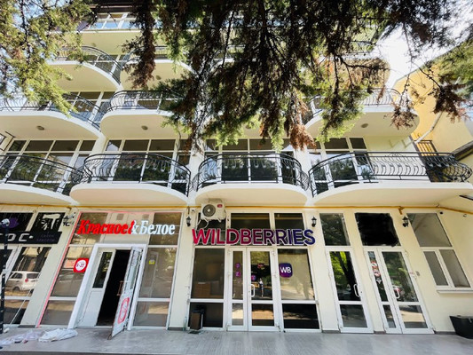 Купить --комнатную квартиру