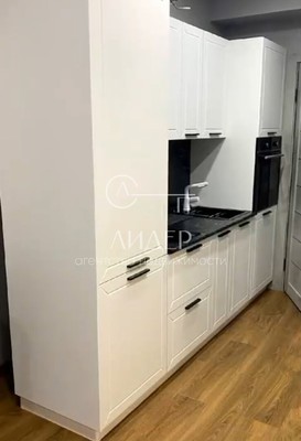 Купить --комнатную квартиру